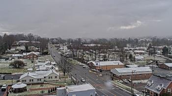 Weather camera view of Russell County Courthouse.