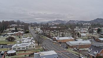 Weather camera view of Russell County Courthouse.