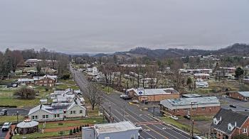 Weather camera view of Russell County Courthouse.