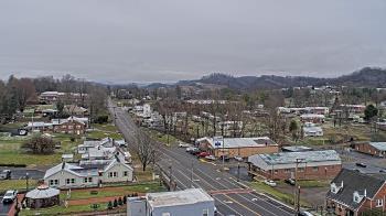 Weather camera view of Russell County Courthouse.