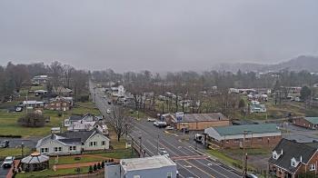 Weather camera view of Russell County Courthouse.