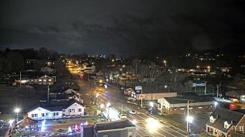 Weather camera view of Russell County Courthouse.
