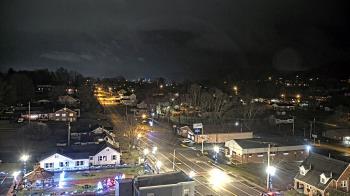 Weather camera view of Russell County Courthouse.