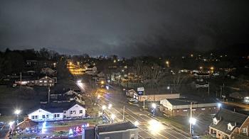 Weather camera view of Russell County Courthouse.