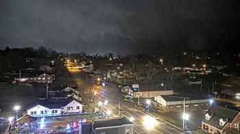 Weather camera view of Russell County Courthouse.