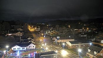 Weather camera view of Russell County Courthouse.