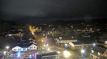 Weather camera view of Russell County Courthouse.