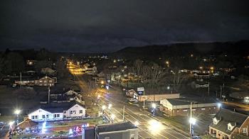 Weather camera view of Russell County Courthouse.