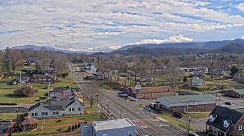 Weather camera view of Russell County Courthouse.