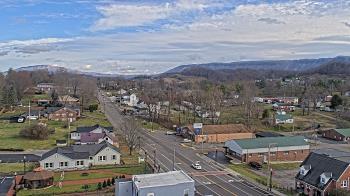 Weather camera view of Russell County Courthouse.