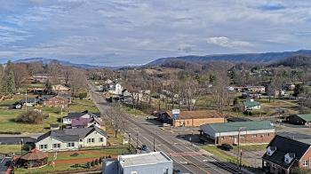Weather camera view of Russell County Courthouse.