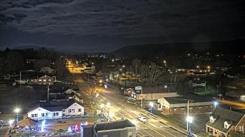 Weather camera view of Russell County Courthouse.