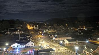 Weather camera view of Russell County Courthouse.
