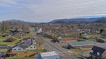 Weather camera view of Russell County Courthouse.