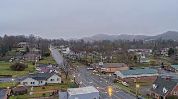 Weather camera view of Russell County Courthouse.