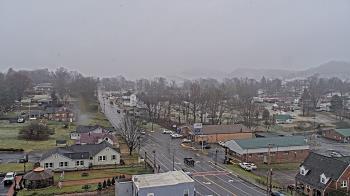 Weather camera view of Russell County Courthouse.