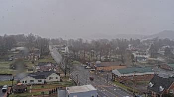Weather camera view of Russell County Courthouse.
