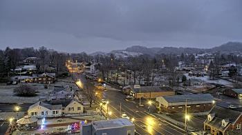 Weather camera view of Russell County Courthouse.