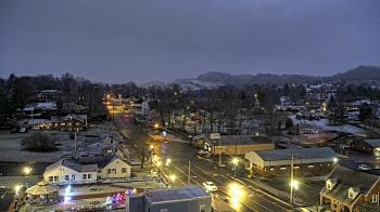 Weather camera view of Russell County Courthouse.