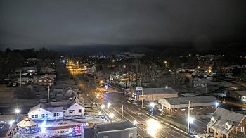 Weather camera view of Russell County Courthouse.
