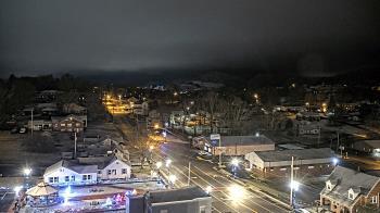 Weather camera view of Russell County Courthouse.