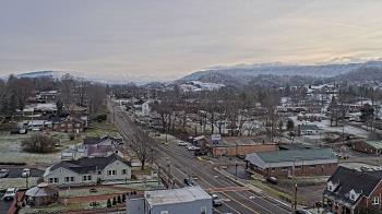 Weather camera view of Russell County Courthouse.
