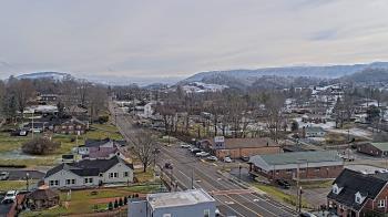 Weather camera view of Russell County Courthouse.
