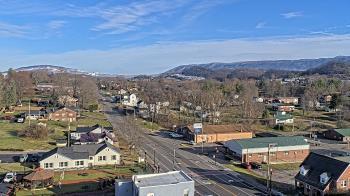 Weather camera view of Russell County Courthouse.