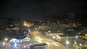 Weather camera view of Russell County Courthouse.