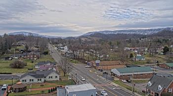 Weather camera view of Russell County Courthouse.