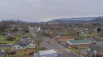 Weather camera view of Russell County Courthouse.