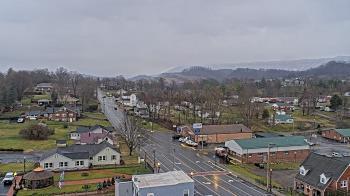 Weather camera view of Russell County Courthouse.
