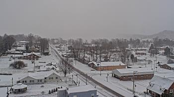 Weather camera view of Russell County Courthouse.