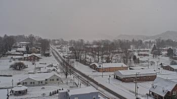 Weather camera view of Russell County Courthouse.