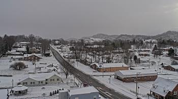 Weather camera view of Russell County Courthouse.