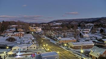 Weather camera view of Russell County Courthouse.