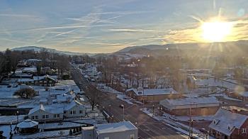 Weather camera view of Russell County Courthouse.