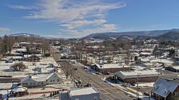 Weather camera view of Russell County Courthouse.