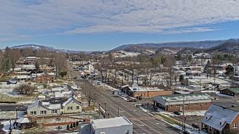 Weather camera view of Russell County Courthouse.