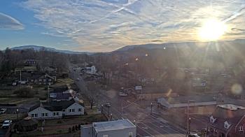 Weather camera view of Russell County Courthouse.