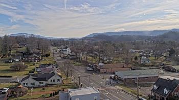 Weather camera view of Russell County Courthouse.
