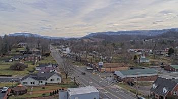 Weather camera view of Russell County Courthouse.
