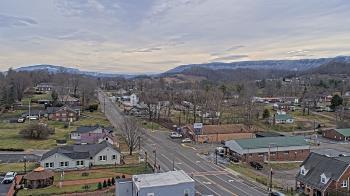 Weather camera view of Russell County Courthouse.