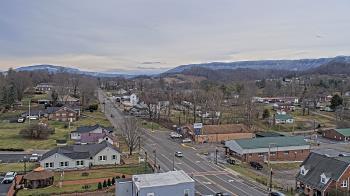 Weather camera view of Russell County Courthouse.