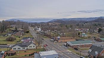 Weather camera view of Russell County Courthouse.