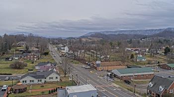 Weather camera view of Russell County Courthouse.