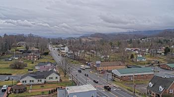 Weather camera view of Russell County Courthouse.