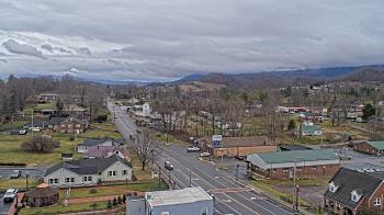 Weather camera view of Russell County Courthouse.