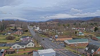 Weather camera view of Russell County Courthouse.