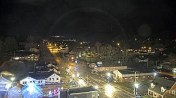 Weather camera view of Russell County Courthouse.